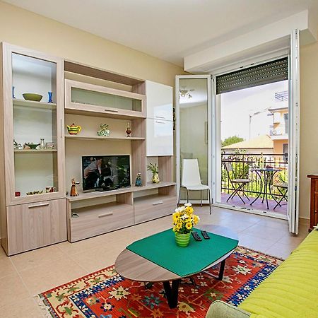 Villa Mimosa - Appartamento 2 - Happy Rentals Дезенцано-дель-Гарда Экстерьер фото