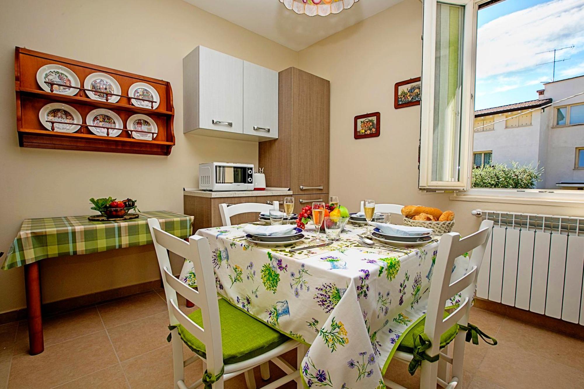 Villa Mimosa - Appartamento 2 - Happy Rentals Дезенцано-дель-Гарда Экстерьер фото