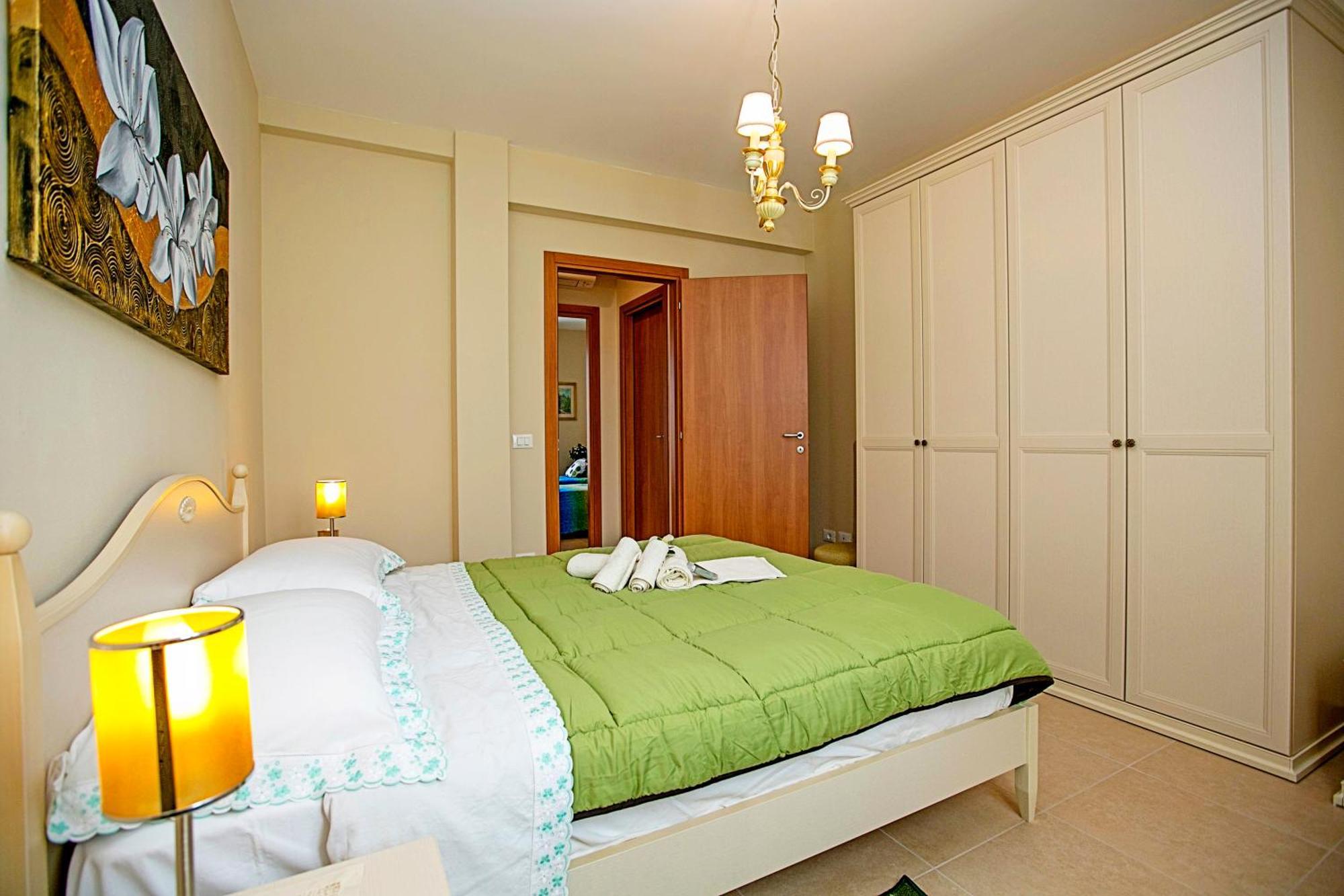 Villa Mimosa - Appartamento 2 - Happy Rentals Дезенцано-дель-Гарда Экстерьер фото