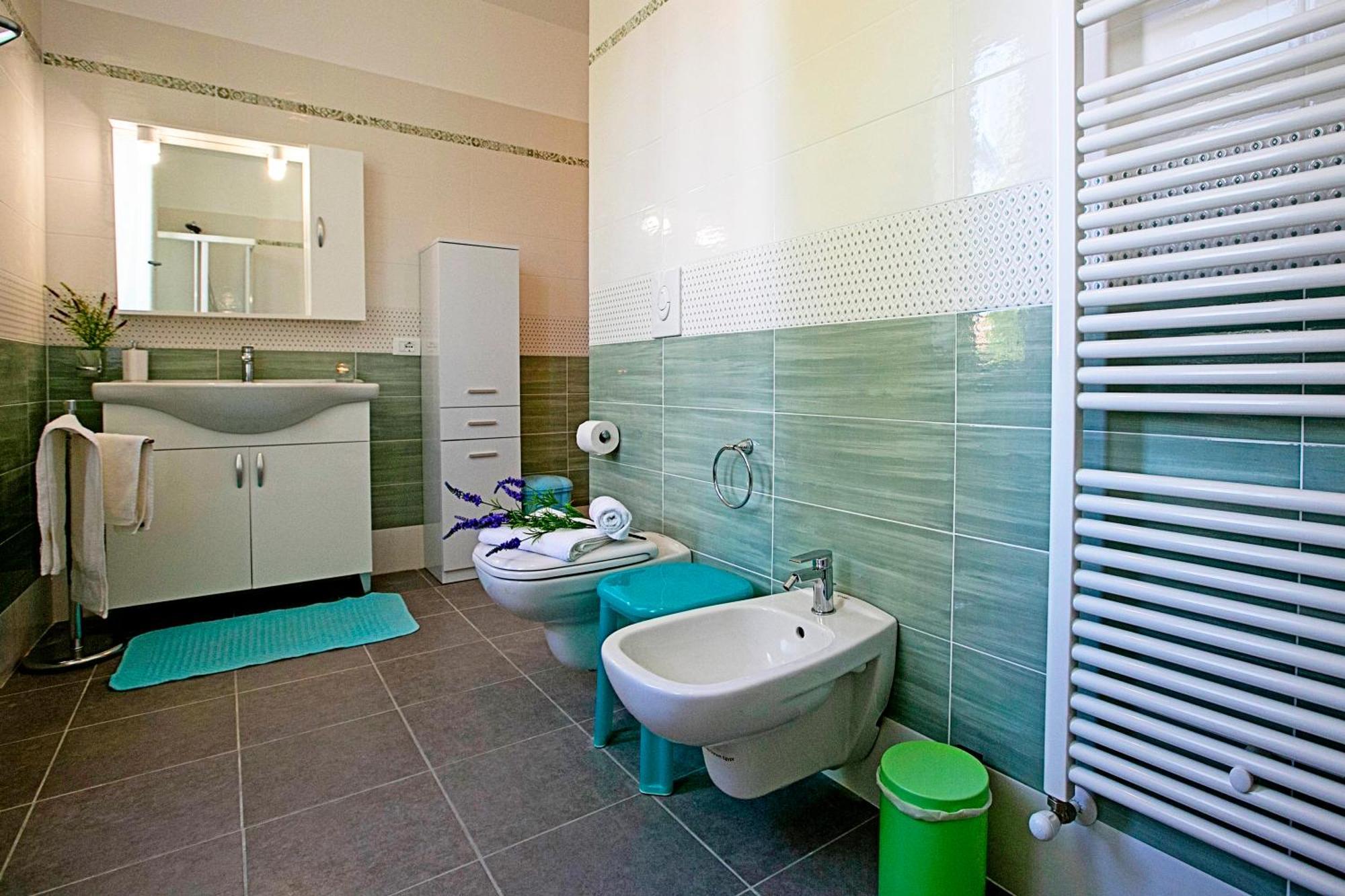 Villa Mimosa - Appartamento 2 - Happy Rentals Дезенцано-дель-Гарда Экстерьер фото