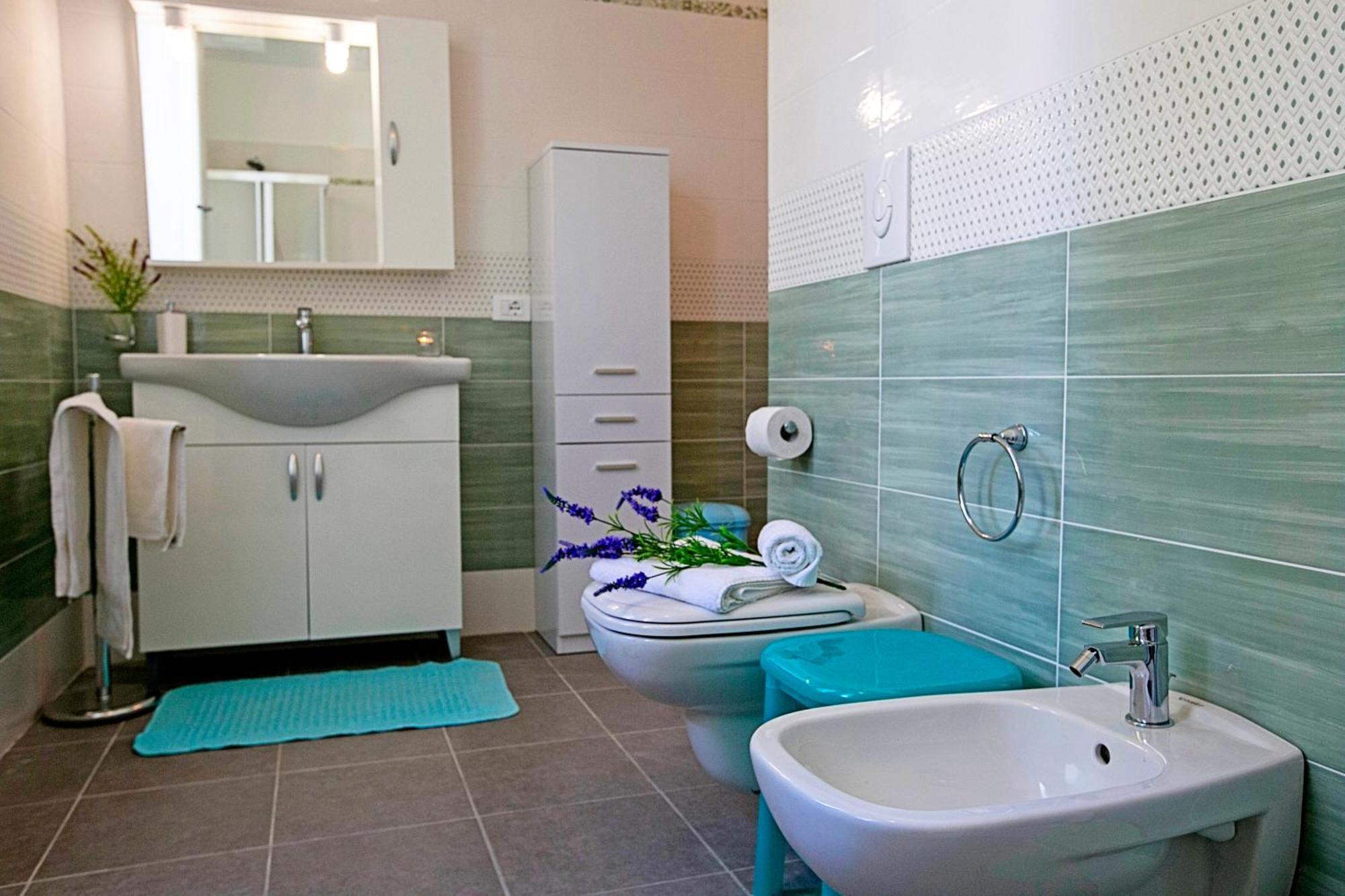 Villa Mimosa - Appartamento 2 - Happy Rentals Дезенцано-дель-Гарда Экстерьер фото